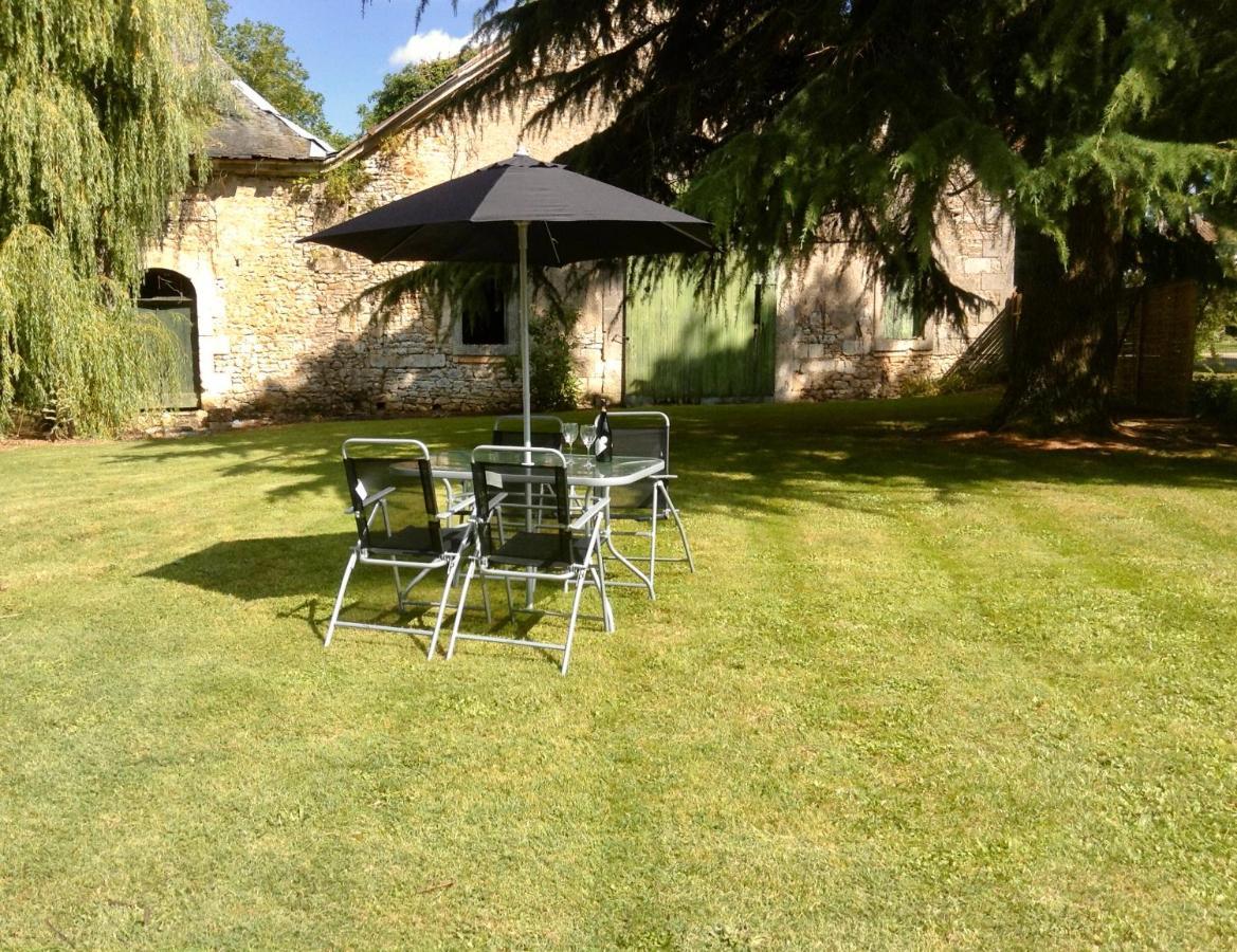 The Gatehouse At The Old Forge Villa Feuillade Exterior foto