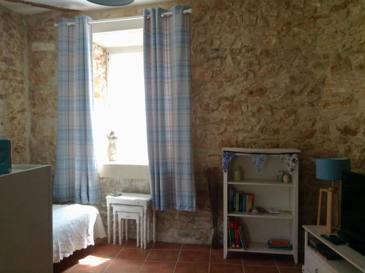 The Gatehouse At The Old Forge Villa Feuillade Exterior foto